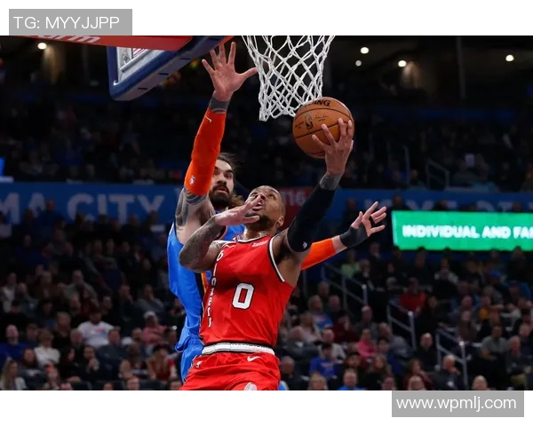 开拓者客场不敌太阳，利拉德砍下40分，挑战中展现王者风范